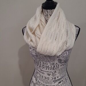 Celeste Wool Cashmere‎ blend Ivory Knit Infinety Scarf cold weather cozy luxury